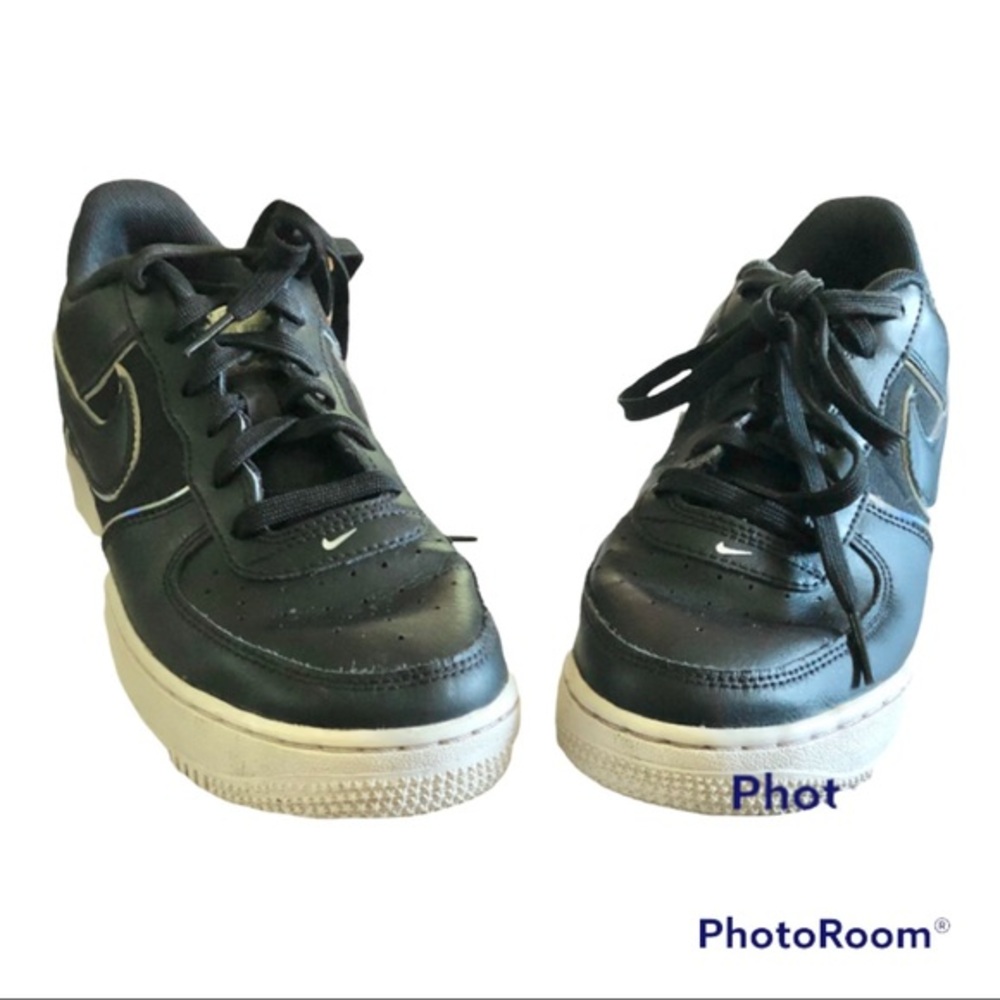 Nike Air Force 1 Size 6Y Black White Sole Silver Logo BQ7042-001 Tie